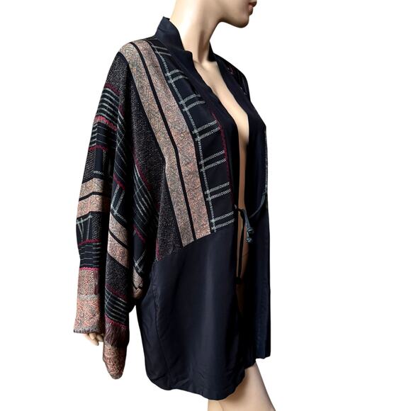 La Squadra Vintage 100% Silk Kimono Size M Tie in the Front Wide Sleeves - Picture 3 of 6